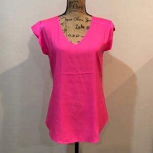 Bright pink Express top!